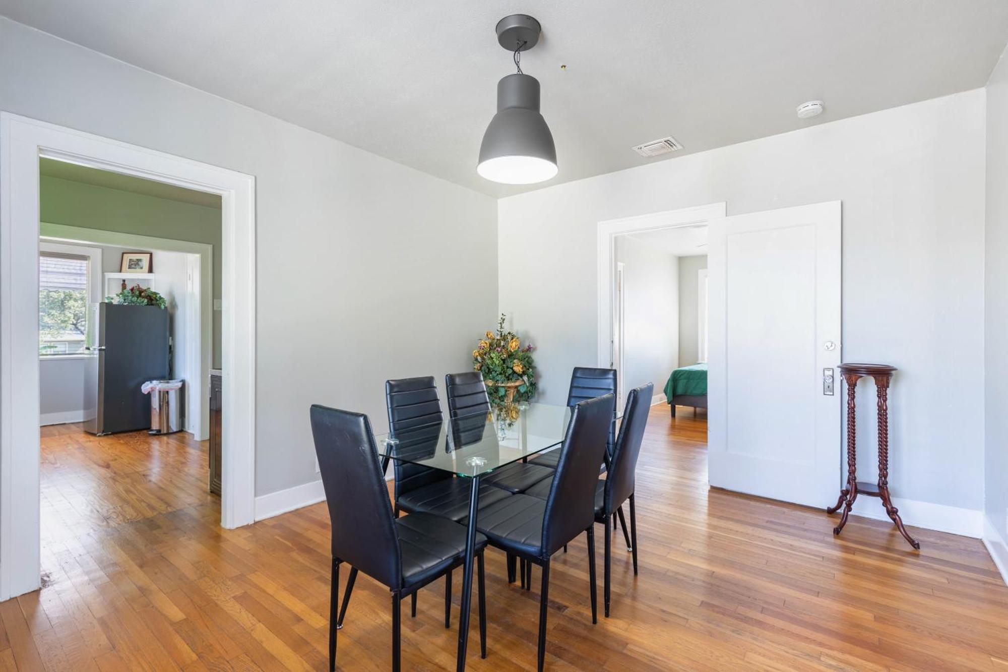 Сasa de vacaciones 2 Bedroom Unit Near Downtown *