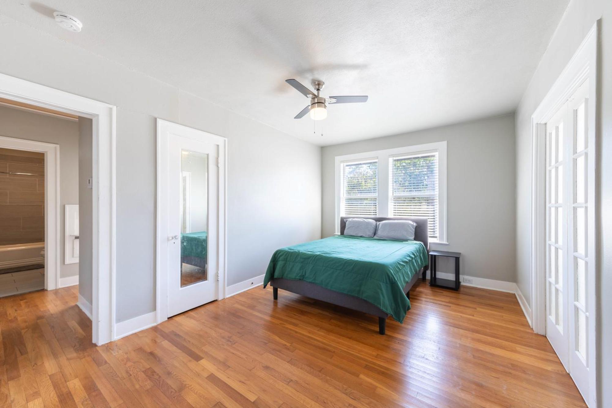 Сasa de vacaciones 2 Bedroom Unit Near Downtown
